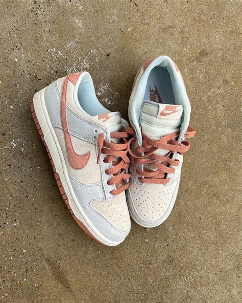 dunk low fossil rose